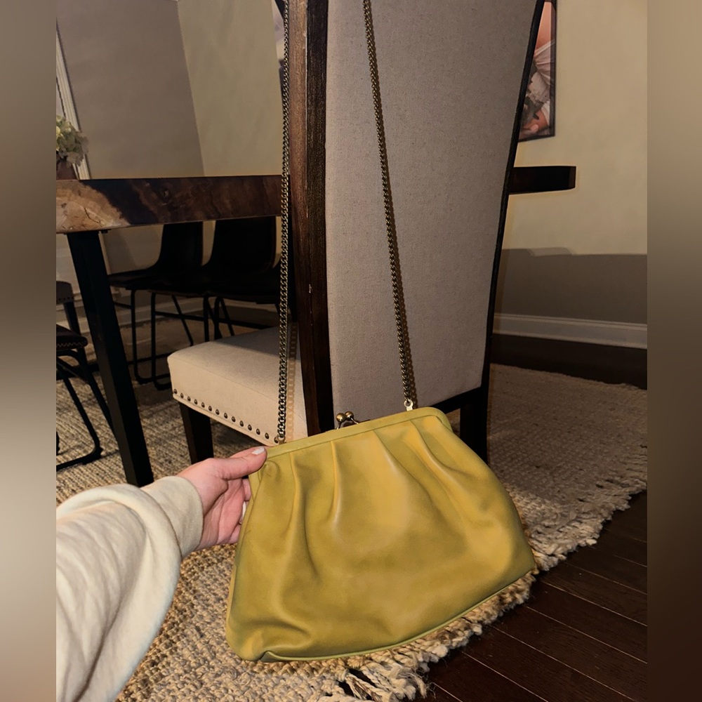 Universal thread bag